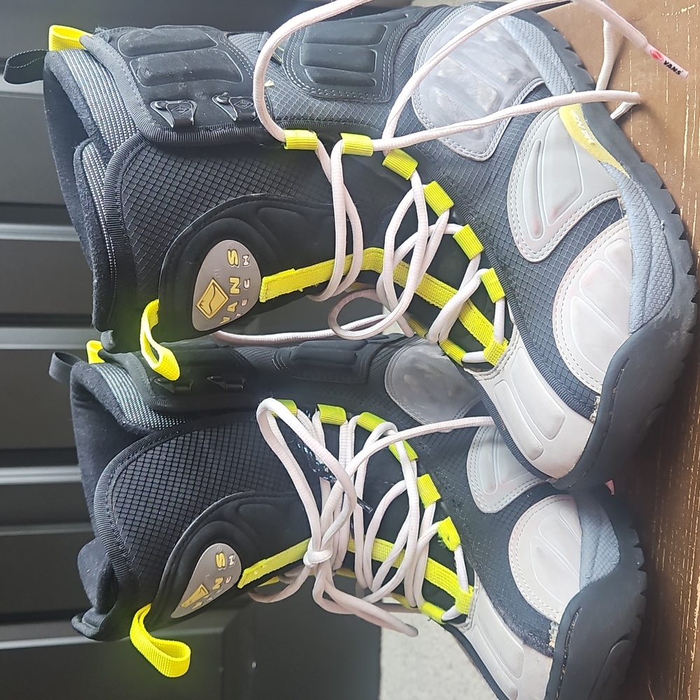 Vans Jamie Lynn Black and Yellow Snowboard Boots